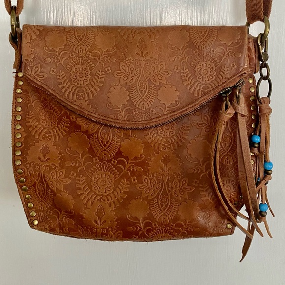 The Sak Women’s Silverlake Leather Tobacco Floral Embossed Crossbody Bag - Picture 3 of 9